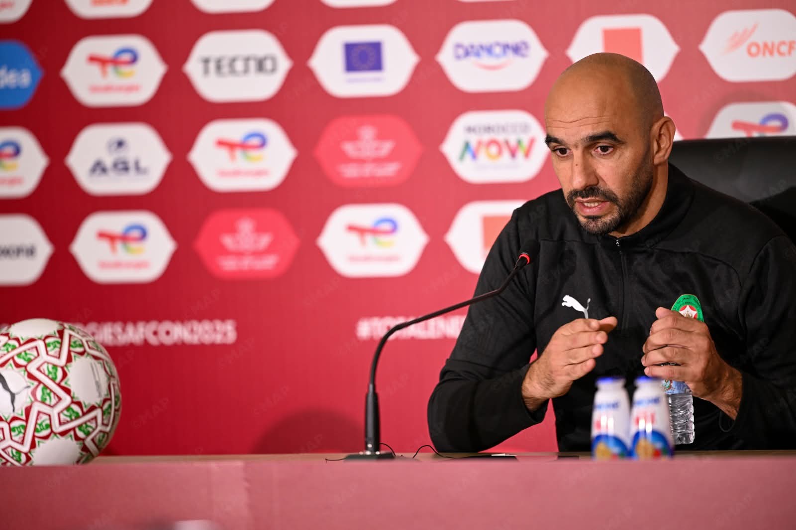 الركراكي: ندين بالفوز للجماهير المغربية ومسابقة جديدة ستبدأ في ثمن النهائي