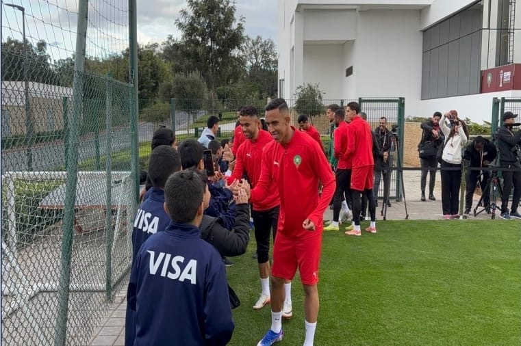 أكاديمية محمد السادس.. أبناء أسرة الأمن الوطني ضيوف “أسود الأطلس”