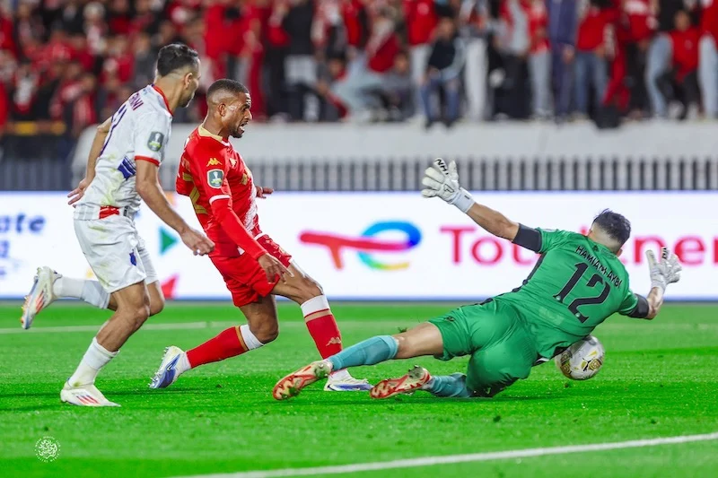 أولمبيك آسفي يقصي الوداد .. ويواجه اتحاد الجزائر بنصف نهائي “كأس الكاف”