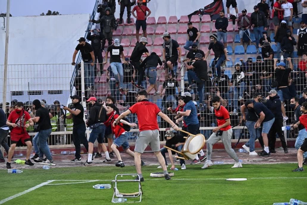 عقوبات قاسية مُنتظرة.. “الكاف” يحقق في انفلاتات مُباراة آسفي واتحاد العاصمة